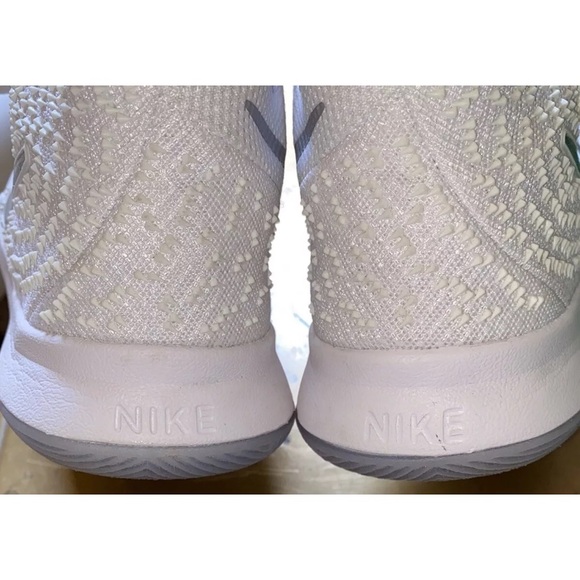 🍎 Nike 859466–103  2017 Kids Sz 5Y Sneakers - Picture 5 of 14